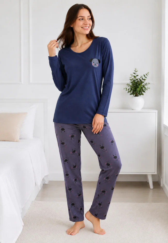 Pijama dama confortabila,bumbac cu maneca lunga si aplicatie catel,blumarin