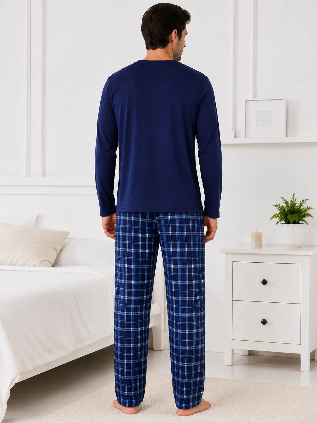 Pijama Bărbați Călduroasă și Confortabilă, Bluză Navy cu Buzunar și Pantalon Carouri Plaid