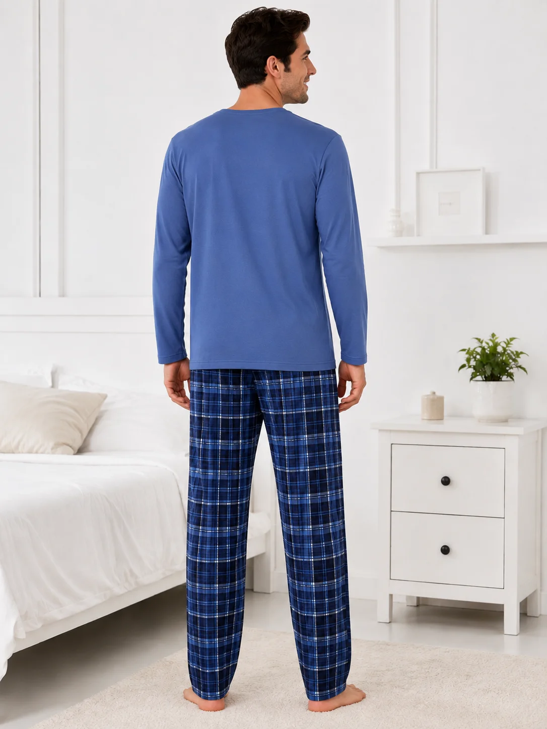 Pijama Bărbați Călduroasă și Confortabilă, Bluză Albastru Indigo cu Buzunar și Pantalon Carouri Plaid