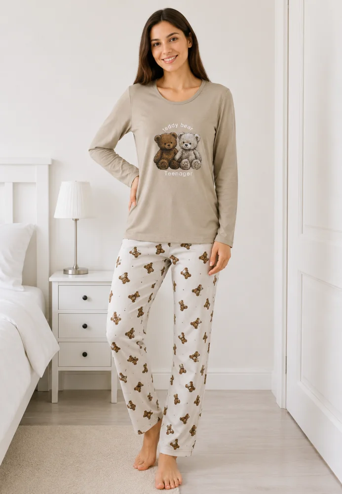 Pijama dama Bej, bluza cu maneca lunga si imprimeu ursuti, pantaloni lungi cu model ursuleti