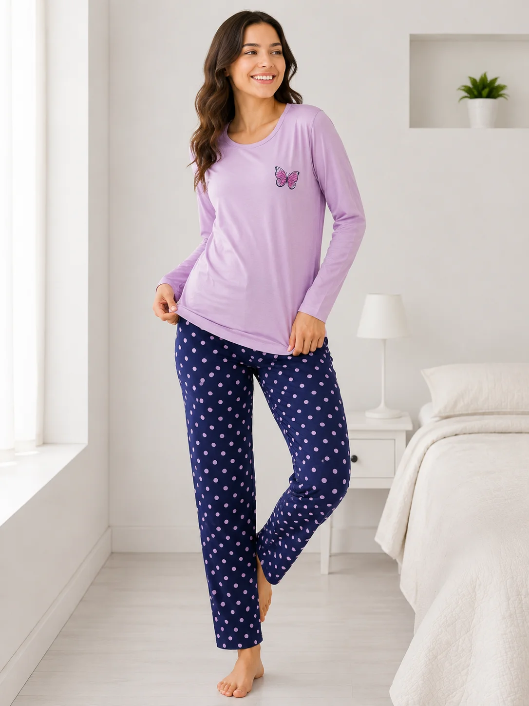 Pijama dama roz cu fluture si pantaloni bleumarin cu buline,mov — imagine 1