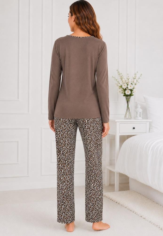 Pijama Elegantă de Dama cu Mânecă Lungă – Imprimeu Leopard Chic maro