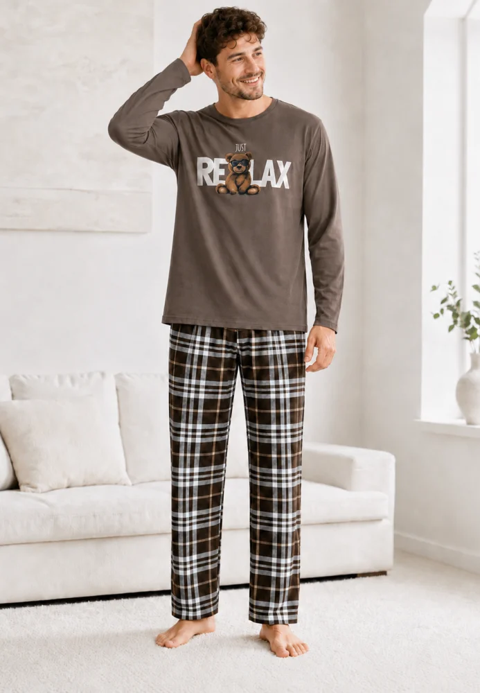 Set Pijama pentru Bărbați, Bluză Maro cu Imprimeu și Pantaloni în Carouri