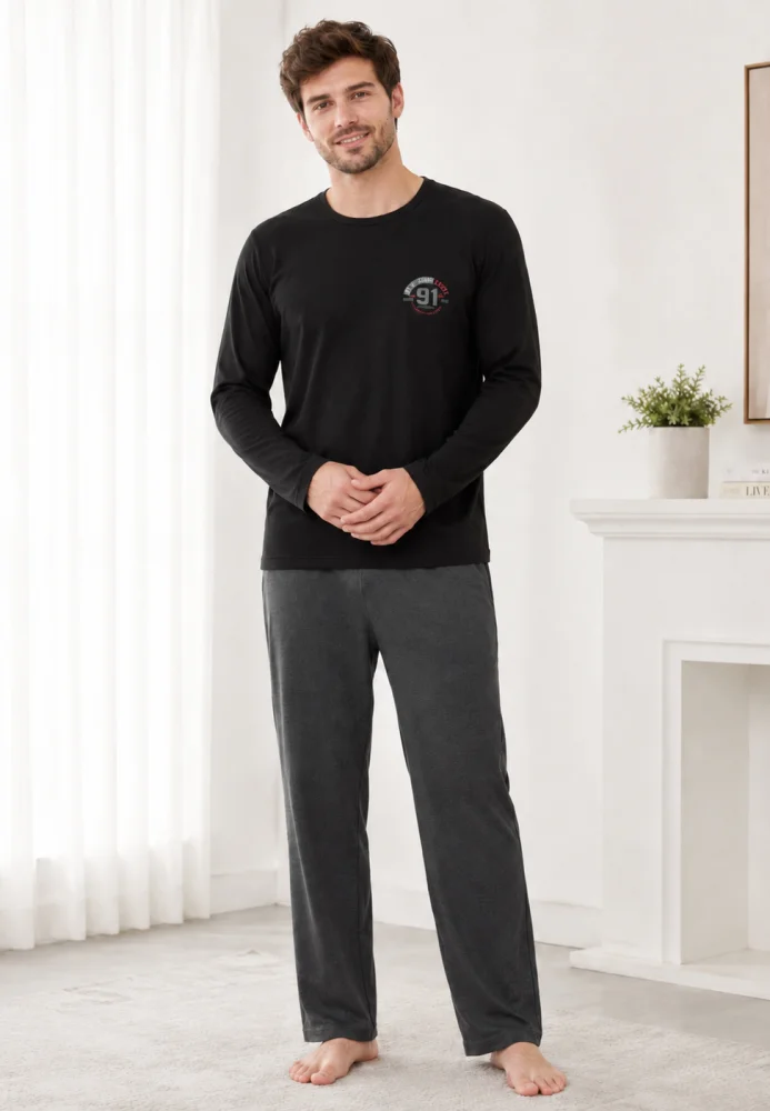 Pijama Bărbați cu Mânecă Lungă, Bluză Neagră cu Imprimeu și Pantalon Lung Gri — imagine 1