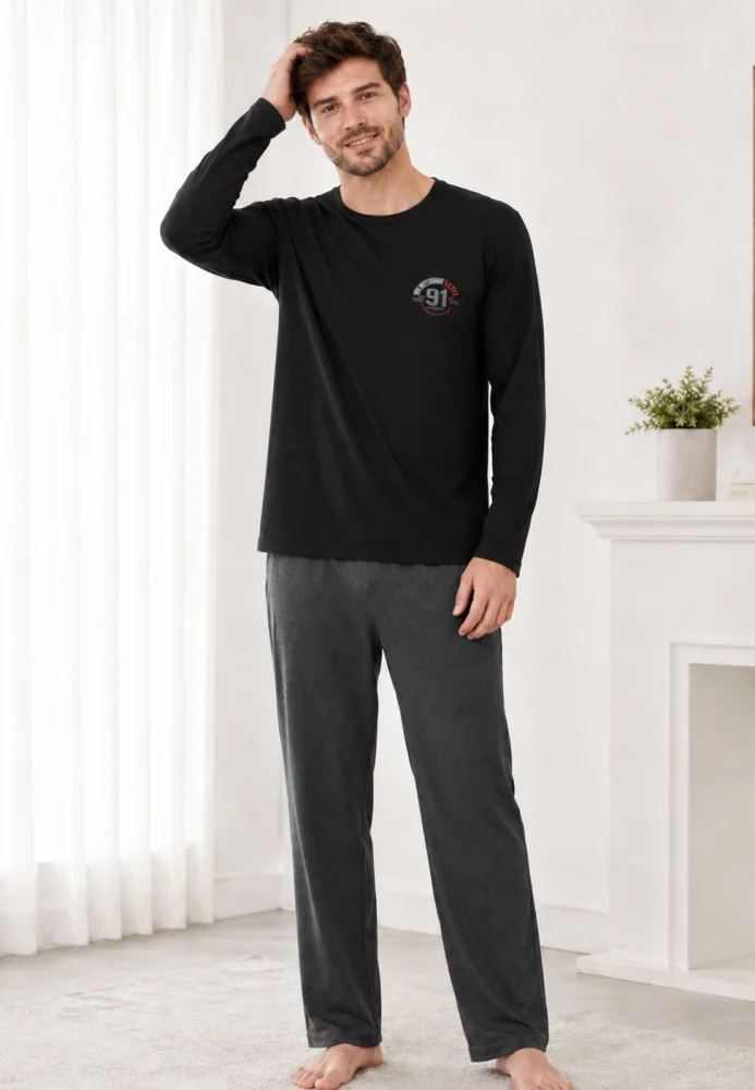 Pijama Bărbați cu Mânecă Lungă, Bluză Neagră cu Imprimeu și Pantalon Lung Gri — imagine 3