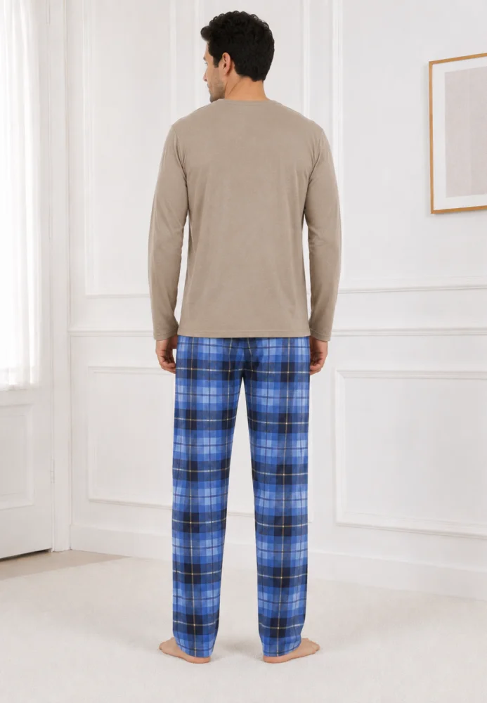 Pijama bărbați, Bluză bej cu mânecă lungă și imprimeu "Good Times", Pantalon lung în carouri albastru/bleumarin — imagine 2