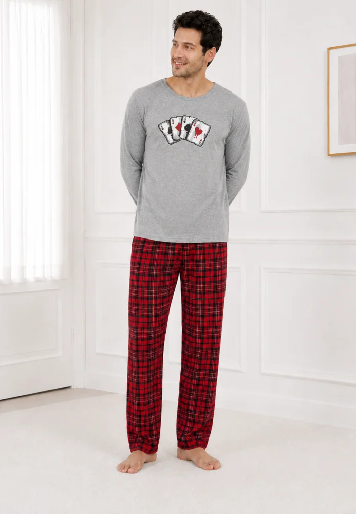 Pijama Bărbați cu Mânecă Lungă, Bluză Gri cu Imprimeu Cărți de Joc și Pantalon în Carouri, Gri / Roșu — imagine 1
