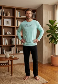 Pijama bărbați, bluză albastru deschis "BALANCE" și pantaloni negri,maneca lunga