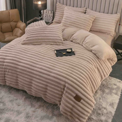 Lenjerie de Pat Cocolino cu Blăniță tip Iepuraș – 4 Piese, Cu Elastic,Nud — imagine 1