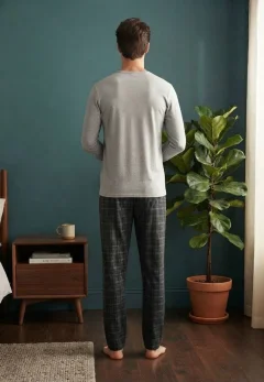 Pijama pentru bărbați, Bluză mânecă lungă cu imprimeu minimalist și Pantalon lung în carouri