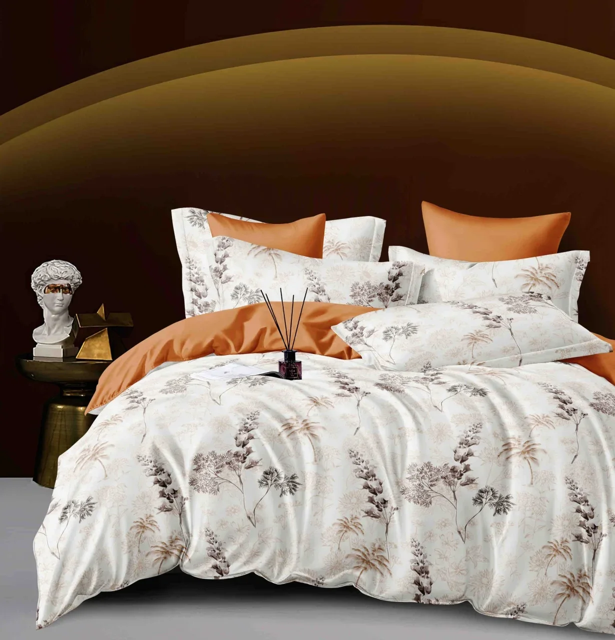 Set Lenjerie de Pat Dublu Finet, 6 Piese – Imprimeu Floral, Cearceaf Pilotă, Cearceaf Pat și Fețe de Pernă, Tonuri Elegante de Arămiu