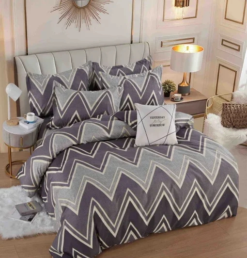 Set Lenjerie de Pat Dublu Finet, 6 Piese – Cearceaf Pilotă, Cearceaf Pat și Fețe de Pernă, Model Geometric Zikzak
