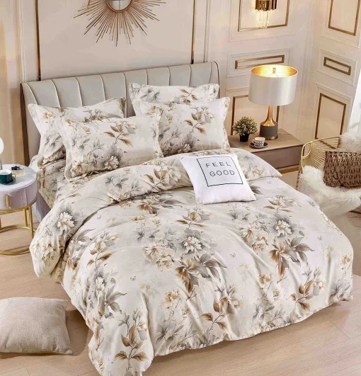 Set Lenjerie de Pat Dublu Finet, 6 Piese – Cearceaf Pilotă, Cearceaf Pat și Fețe de Pernă, Model Floral în Tonuri de Bej și Crem
