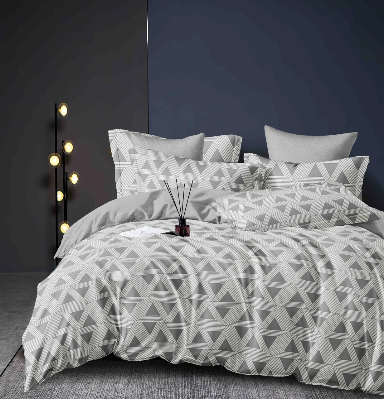 Set Lenjerie de Pat Dublu Finet, 6 Piese – Model Geometric, Cearceaf Pilotă, Cearceaf Pat și Fețe de Pernă — imagine 1