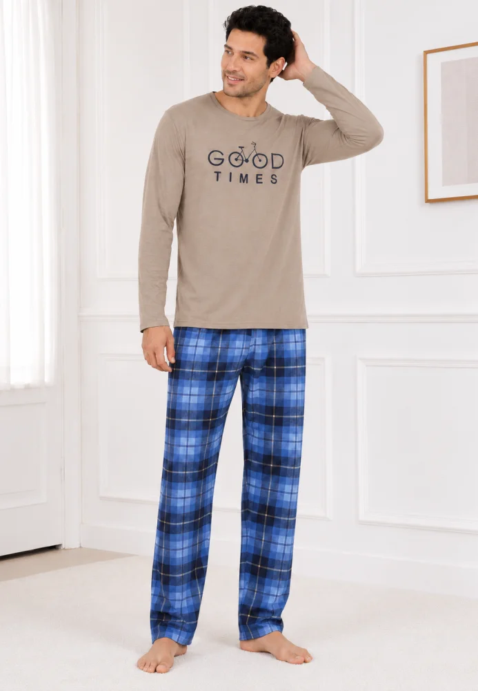 Pijama bărbați, Bluză bej cu mânecă lungă și imprimeu "Good Times", Pantalon lung în carouri albastru/bleumarin — imagine 4