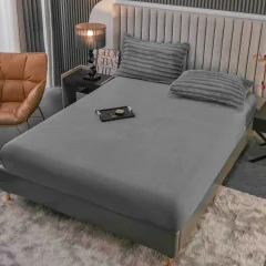 Lenjerie de Pat Cocolino cu Blăniță tip Iepuraș – 4 Piese, Cu Elastic, Ultra-Pufoasă