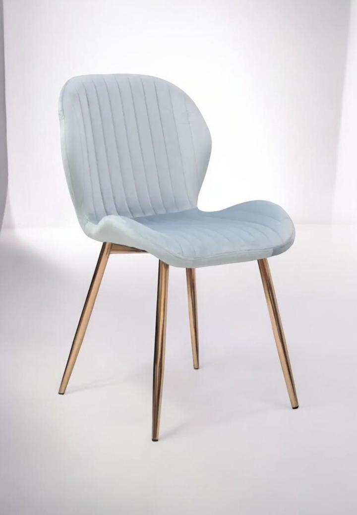 Scaun Opal Gri Deschis cu Picioare Gold Rose – Catifea Babyface